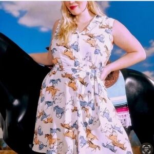 ModCloth Size Medium Buttoned Horse Print White Viscose + Rayon Dress (M)